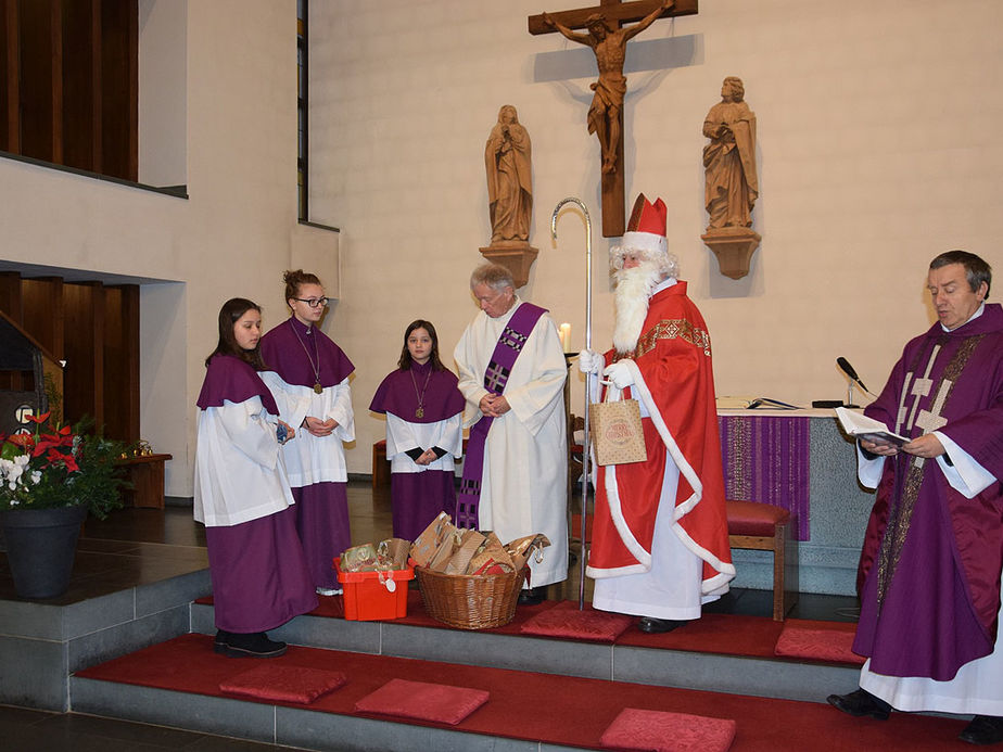 Der heilige Nikolaus in "Heilig Kreuz" Zierenberg